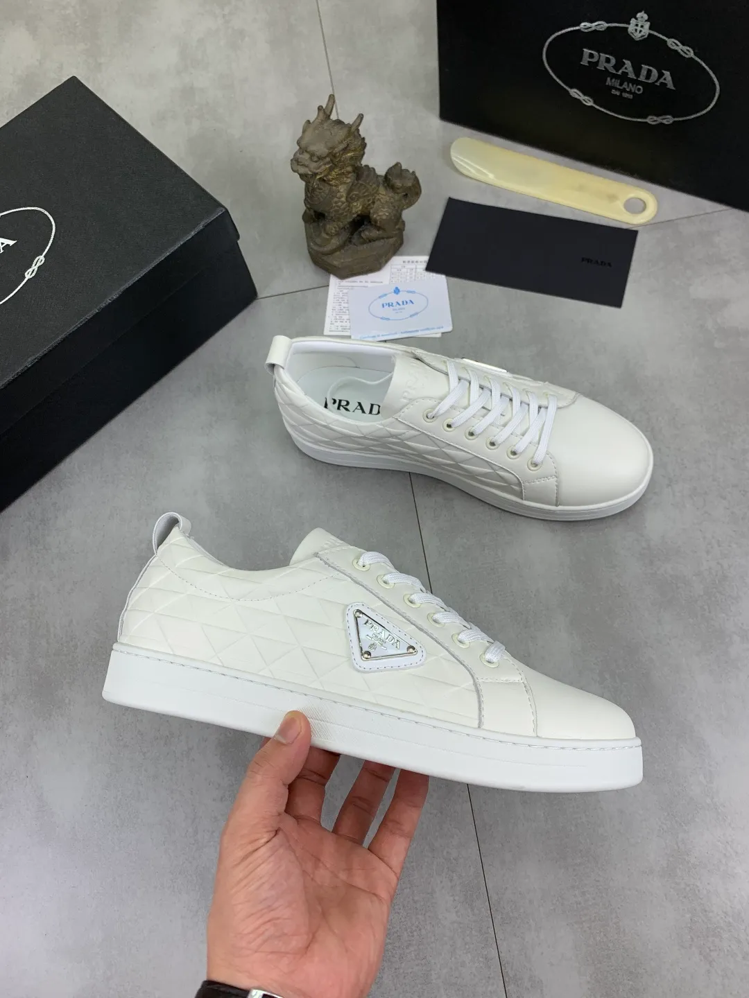 Men's Men's Shoes💰P420💰[New Style] The latest classic model of high-quality PRADA breathable and comfortable men's shoes has been launched on the official website, 1:1 replica, synchronized in Hong Kong, and on the same catwalk; all made of calfskin with breathable mesh fabric ➕Imported soft Soft and comfortable sheepskin lining, 🍡🍡original rubber outsole is non-slip and wear-resistant; comfortable to wear, attractive style, fine workmanship, and simple and neat shoe last, showing a man's courage and toughness, 👍Size: 39-44 2️⃣Color🉑️Choose